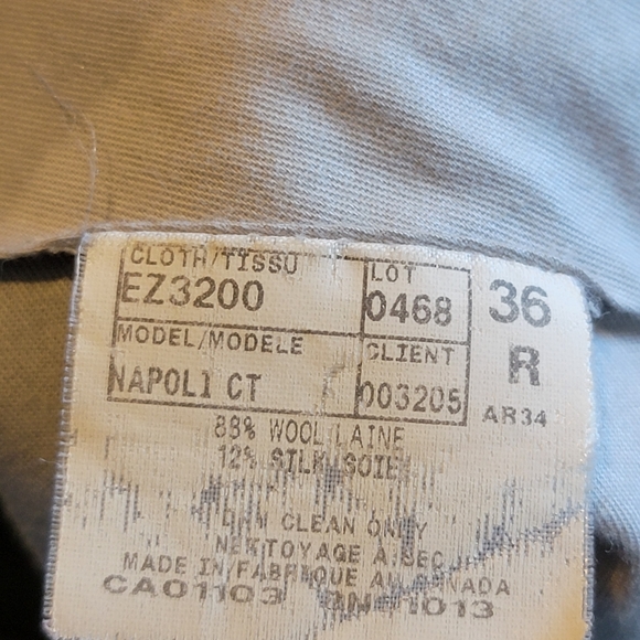 Ermenegildo Zegna 2-Piece Suit, Beige Checks, Size 42R - Picture 14 of 15